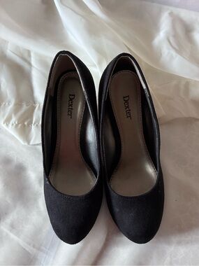 Dexter Black Suede Round Toe Heels